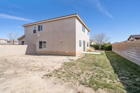 Exterior - 8844 Mora Ct, Lancaster, CA 93536 photo 3 of 4