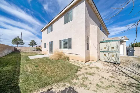 Exterior - 8844 Mora Ct, Lancaster, CA 93536 photo 2 of 4