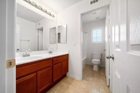Bath - 8844 Mora Ct, Lancaster, CA 93536 photo 2 of 2