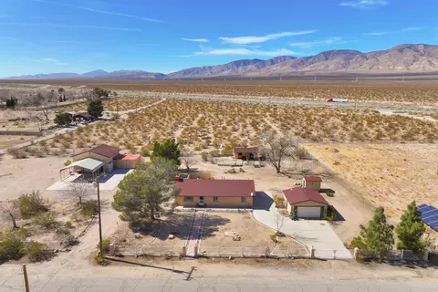 21411 Lutie Ave, Mojave, CA 93501