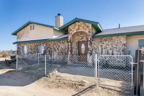 8310 Ave E 8 W, Lancaster, CA 93536 photo 2