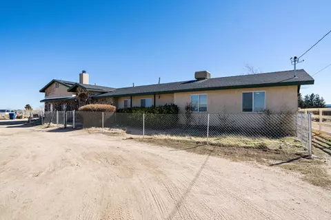 8310 Ave E 8 W, Lancaster, CA 93536 photo 3