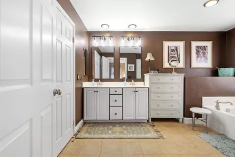 Entry Way - 1417 Wild Olive Rd, Tehachapi, CA 93561 photo 1 of 2
