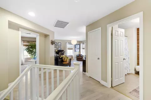Entry Way - 1417 Wild Olive Rd, Tehachapi, CA 93561 photo 2 of 2