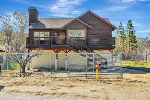 18110 Newvale Dr, Lake Hughes, CA 93532