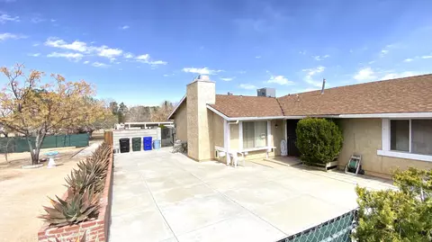 14284 Luna Rd, Victorville, CA 92392