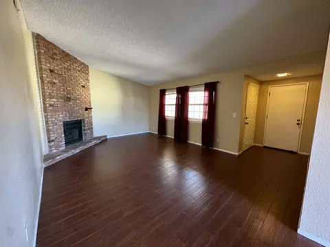 43748 Mona St, Lancaster, CA 93535 photo 3