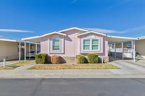 1501 I Ave E #125, Lancaster, CA 93535