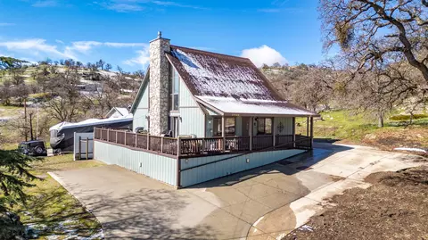 29580 Stallion Springs Dr, Tehachapi, CA 93561