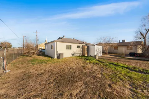 38455 27th St E, Palmdale, CA 93550 photo 17