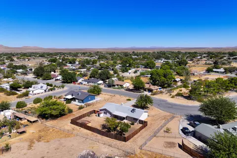 View/Area - 40107 173rd St E, Palmdale, CA 93591 photo 4 of 6