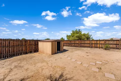 Exterior - 40107 173rd St E, Palmdale, CA 93591 photo 13 of 13