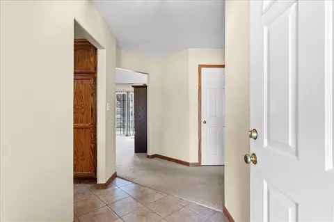 Entry Way - 17641 Dike Ct, Tehachapi, CA 93561 photo 1 of 3