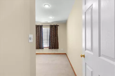 Bedroom - 17641 Dike Ct, Tehachapi, CA 93561 photo 1 of 5