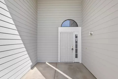 Entry Way - 837 Kettering St E, Lancaster, CA 93535 photo 1 of 1