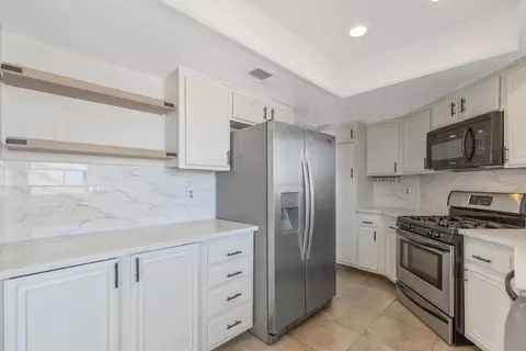 Kitchen - 837 Kettering St E, Lancaster, CA 93535 photo 3 of 3