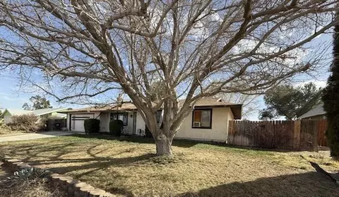 15622 Mossdale Ave, Lancaster, CA 93535