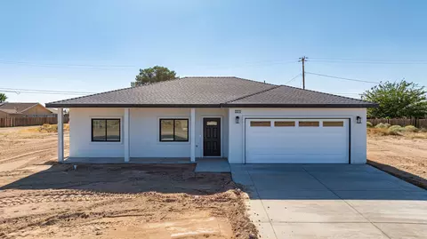 20273 Hacienda Blvd, California City, CA 93505