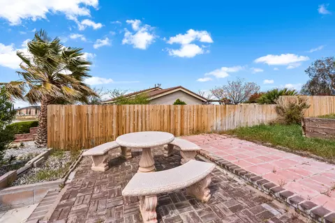 Exterior - 32020 163rd St E, Llano, CA 93544 photo 6 of 11