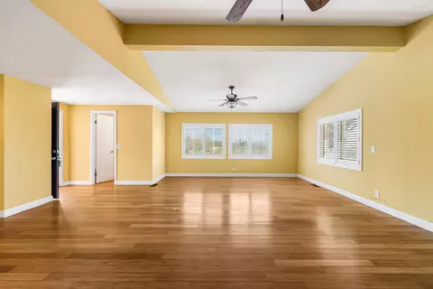 Living - 32020 163rd St E, Llano, CA 93544 photo 2 of 6