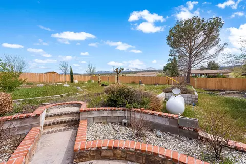 Exterior - 32020 163rd St E, Llano, CA 93544 photo 8 of 11