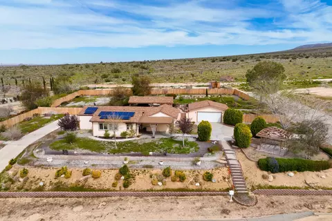 32020 163rd St E, Llano, CA 93544