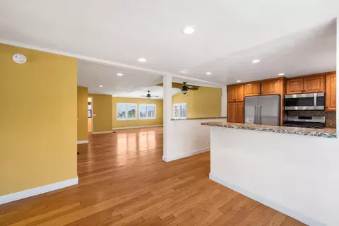 Living - 32020 163rd St E, Llano, CA 93544 photo 5 of 6