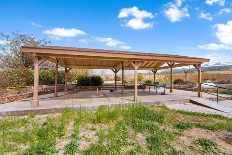 Exterior - 32020 163rd St E, Llano, CA 93544 photo 3 of 11