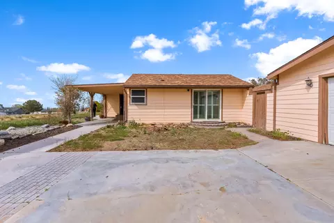 Exterior - 32020 163rd St E, Llano, CA 93544 photo 1 of 11