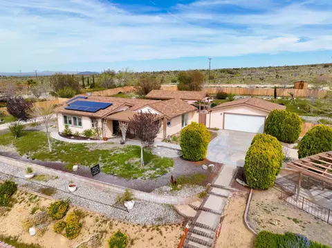 View/Area - 32020 163rd St E, Llano, CA 93544 photo 8 of 8