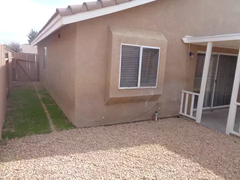 Exterior - 2425 Dixie St, Rosamond, CA 93560 photo 3 of 3