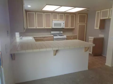 Kitchen - 2425 Dixie St, Rosamond, CA 93560 photo 2 of 2