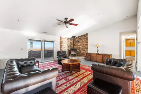 Living - 29009 195th St E, Llano, CA 93544 photo 3 of 4
