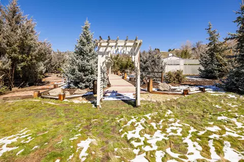 27720 Oakflat Dr, Tehachapi, CA 93561 photo 41