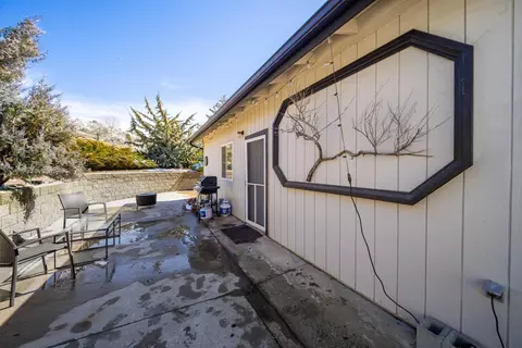 27720 Oakflat Dr, Tehachapi, CA 93561 photo 31