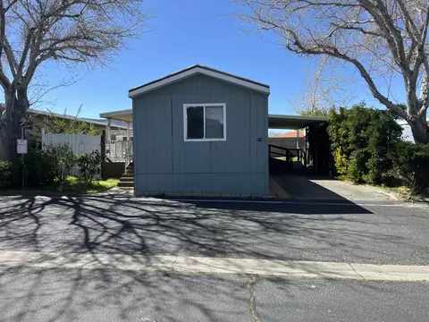5711 Columbia Way W #216, Lancaster, CA 93536