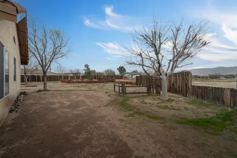 22657 Del Oro Rd, Apple Valley, CA 92308 photo 26