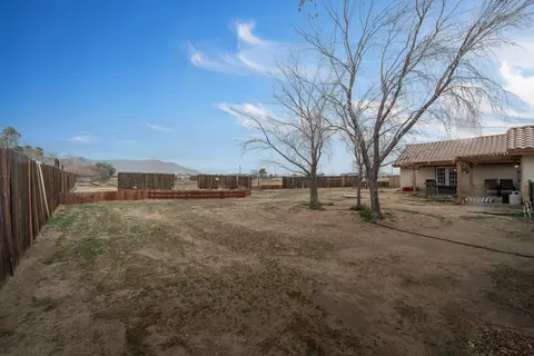 22657 Del Oro Rd, Apple Valley, CA 92308 photo 24