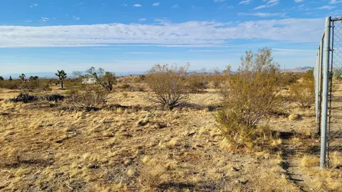 Ave W4 & 188th St E, Llano, CA 93544 photo 2