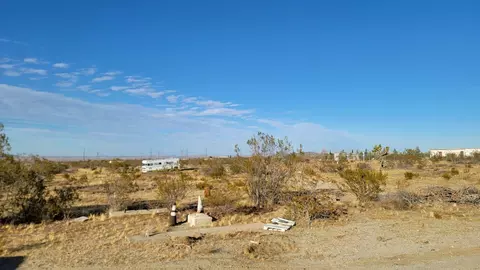 Ave W4 & 188th St E, Llano, CA 93544