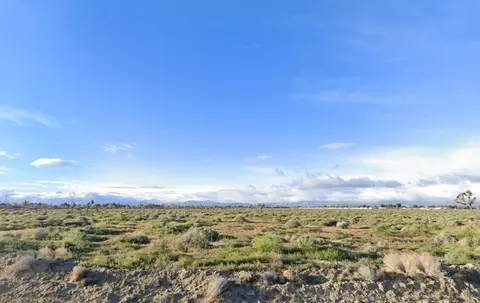 28 Th St East And Avenue G14, Lancaster, CA 93535