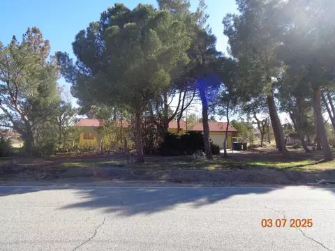 Exterior - 36508 40th St E, Palmdale, CA 93552 photo 2 of 3
