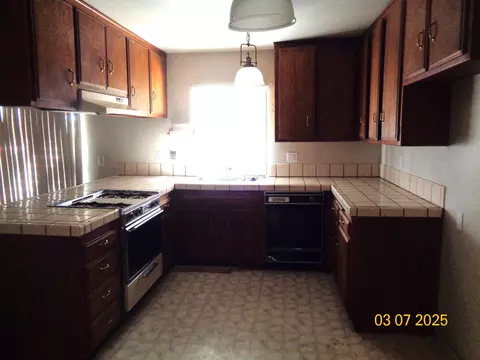 Kitchen - 36508 40th St E, Palmdale, CA 93552 photo 1 of 1