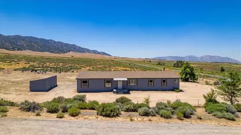 18721 Wright Ct, Tehachapi, CA 93561 photo 2