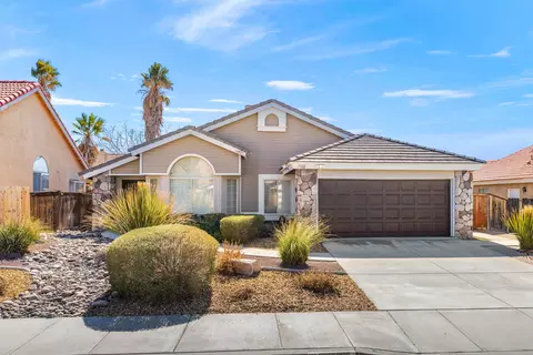 1108 Holloway Ave, Rosamond, CA 93560