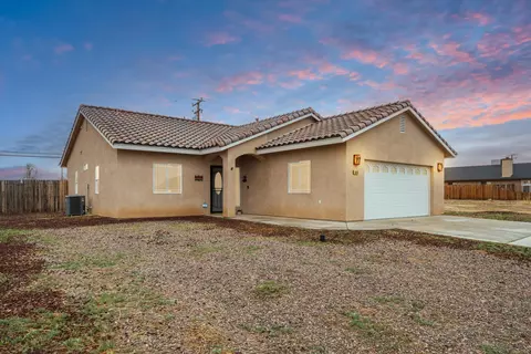 8648 Redwood Blvd, California City, CA 93505