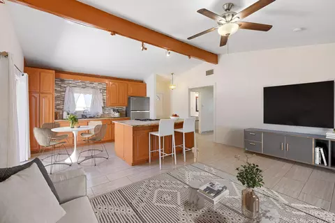 38882 Ocotillo Dr, Palmdale, CA 93551
