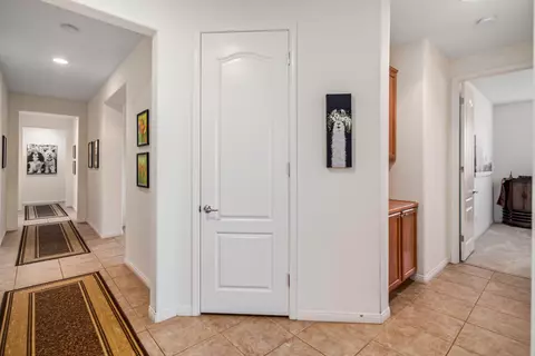 Entry Way - 4379 Paddock Way, Lancaster, CA 93536 photo 4 of 4