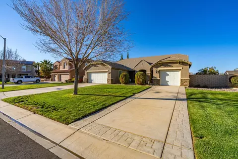 Exterior - 4379 Paddock Way, Lancaster, CA 93536 photo 18 of 19