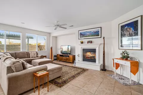 Living - 4379 Paddock Way, Lancaster, CA 93536 photo 3 of 4